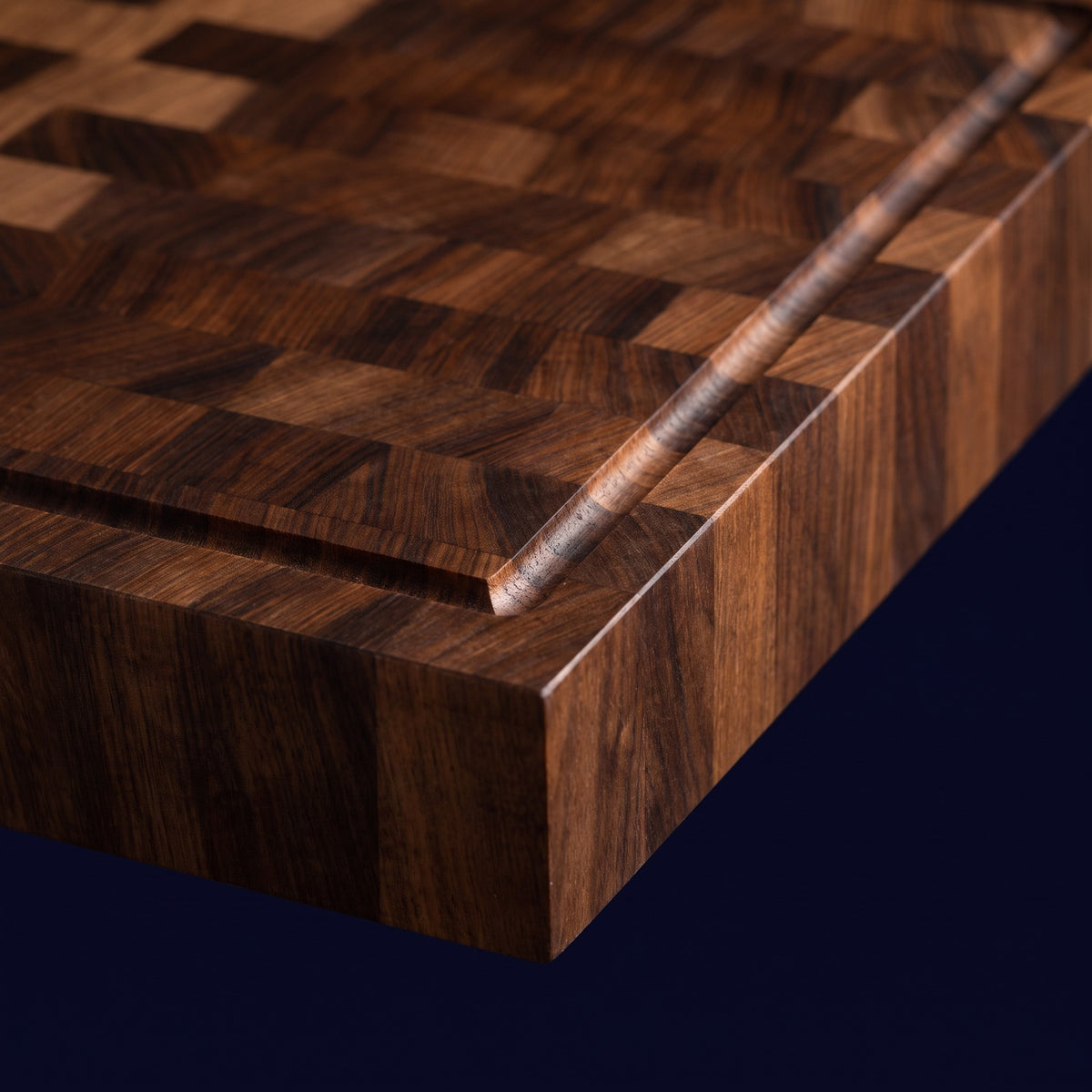Hatori Kurumi 胡桃 Series – Solid Walnut Cutting Board, close-up