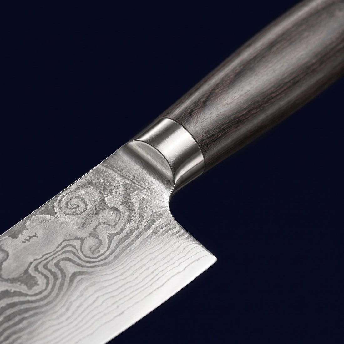 Hatori Mori 森 Series – Compact Santoku 17.8 cm, close-up of the bolster