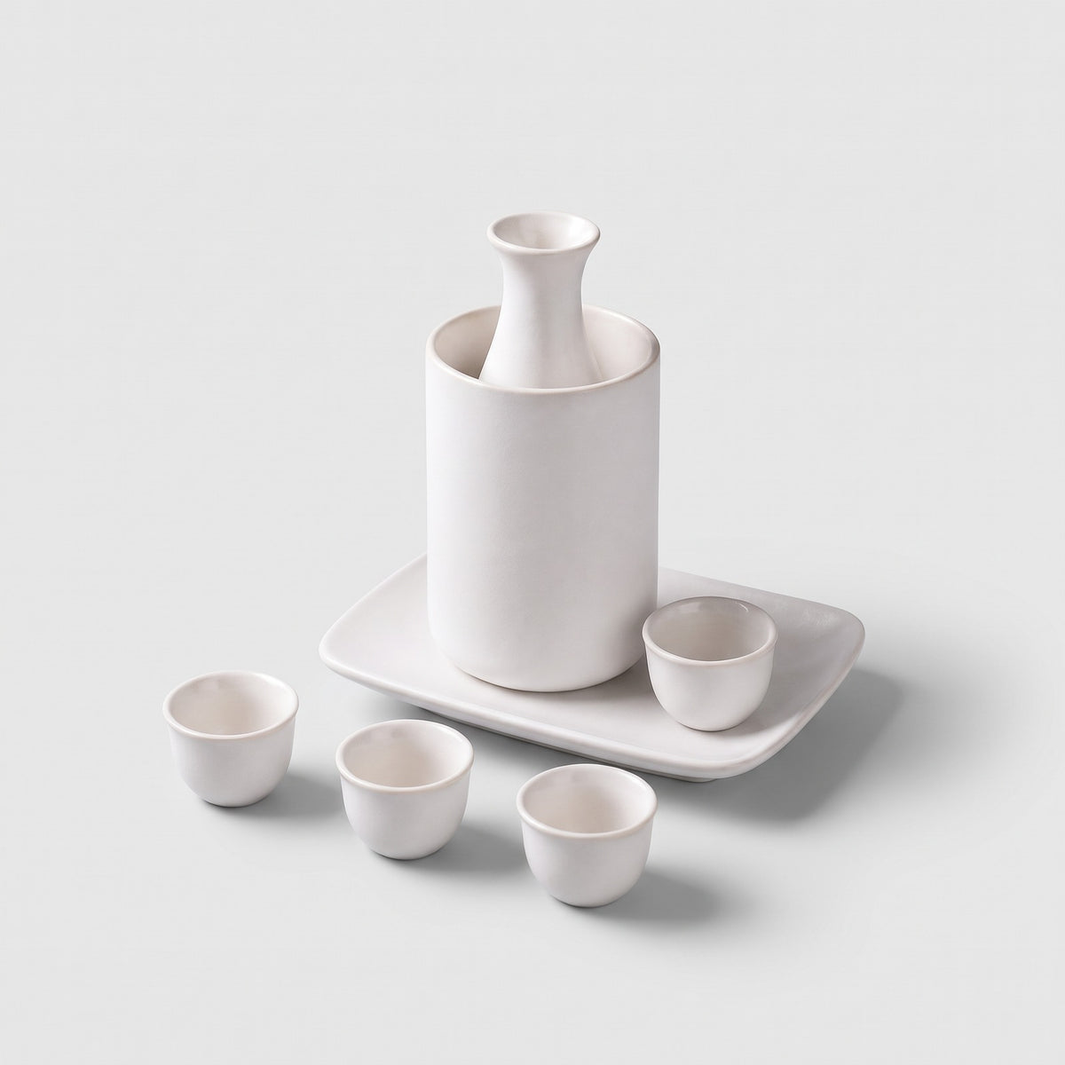 Hatori Tokkuri 徳利 Series – Ceramic Sake Set with Warmer, on light grey