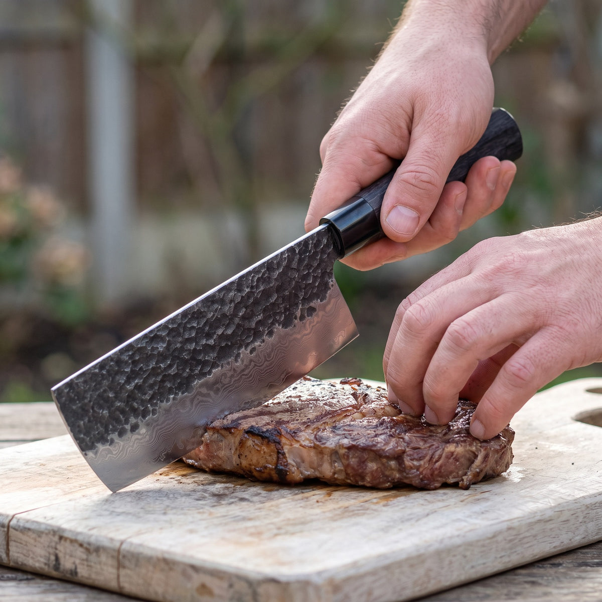 Hatori Tsuchime 槌目 Series – Hammered Vegetable Knife 18 cm, outdoors