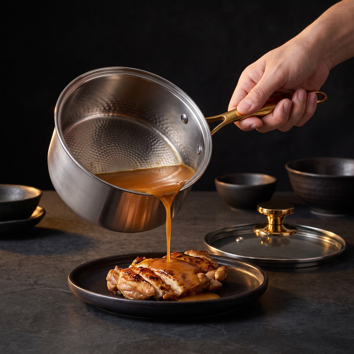 Hatori Kōmyō 光明 Kin 金 Edition – Titanium Saucepan with Lid, food release