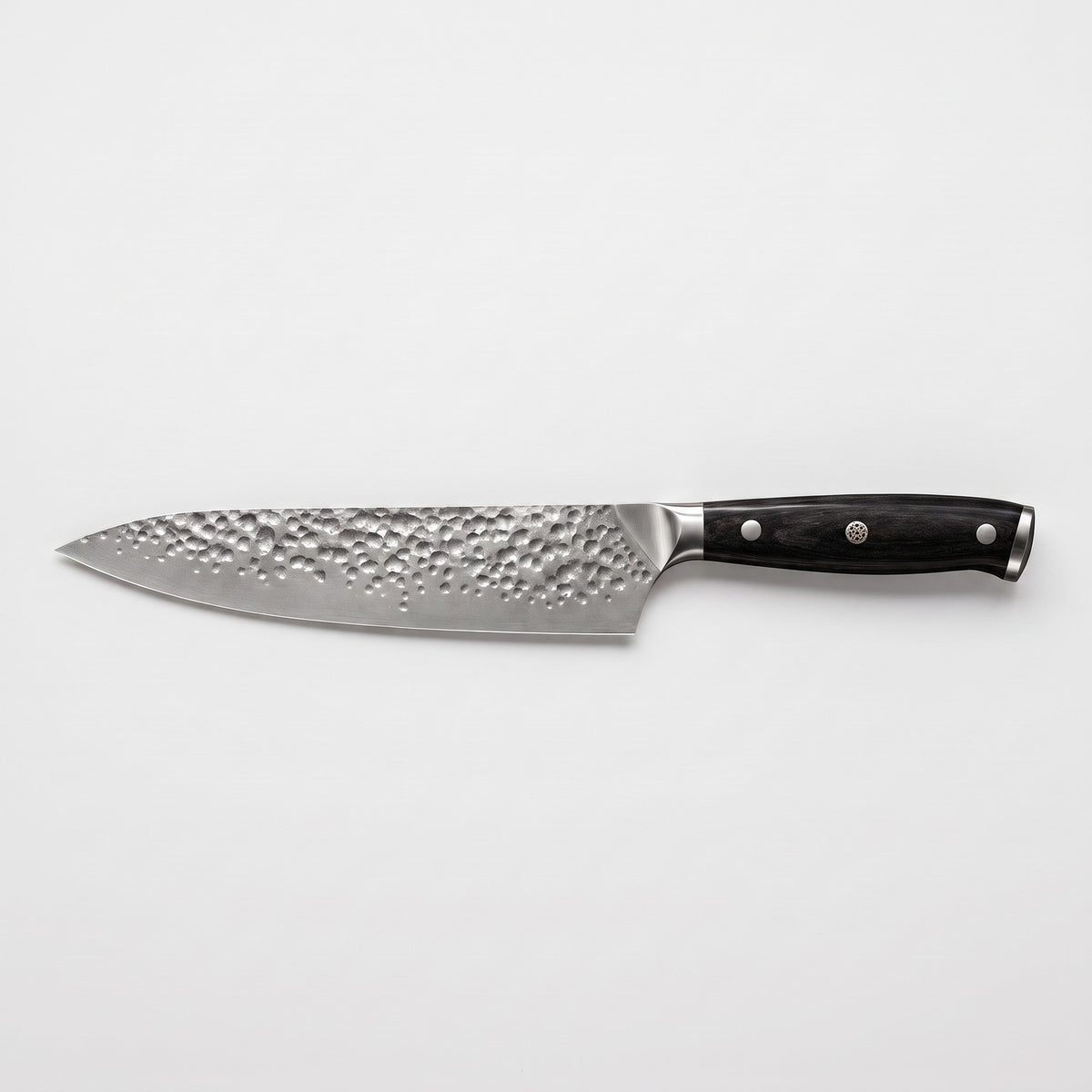Hatori Yoru 夜 Series – Hammered Chef's Knife 20 cm, on light grey