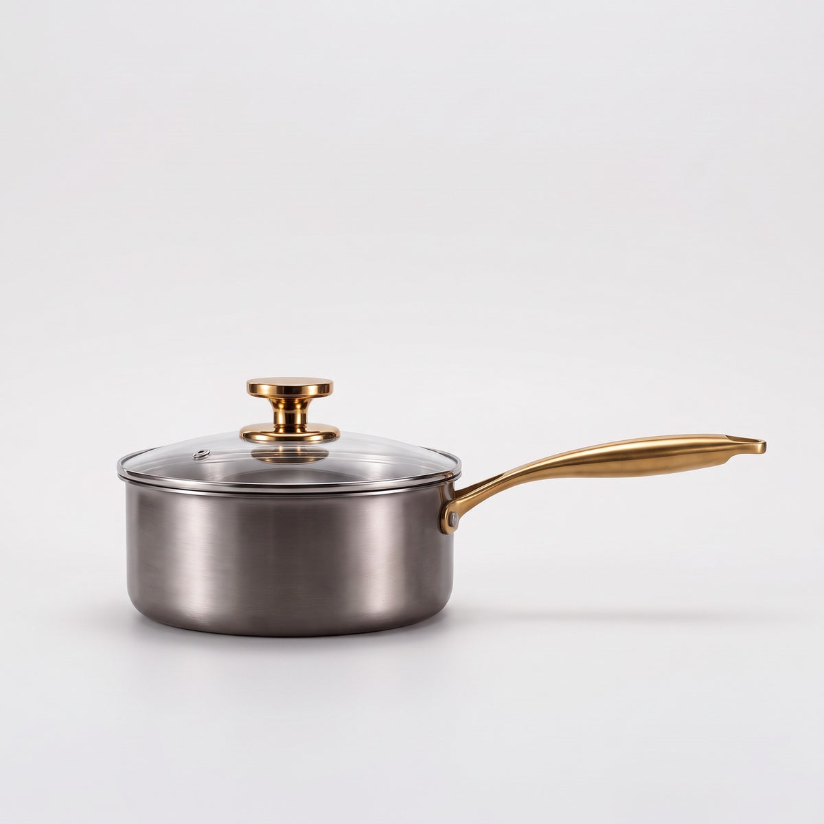 Hatori Kōmyō 光明 Kin 金 Edition – Titanium Saucepan with Lid, side view