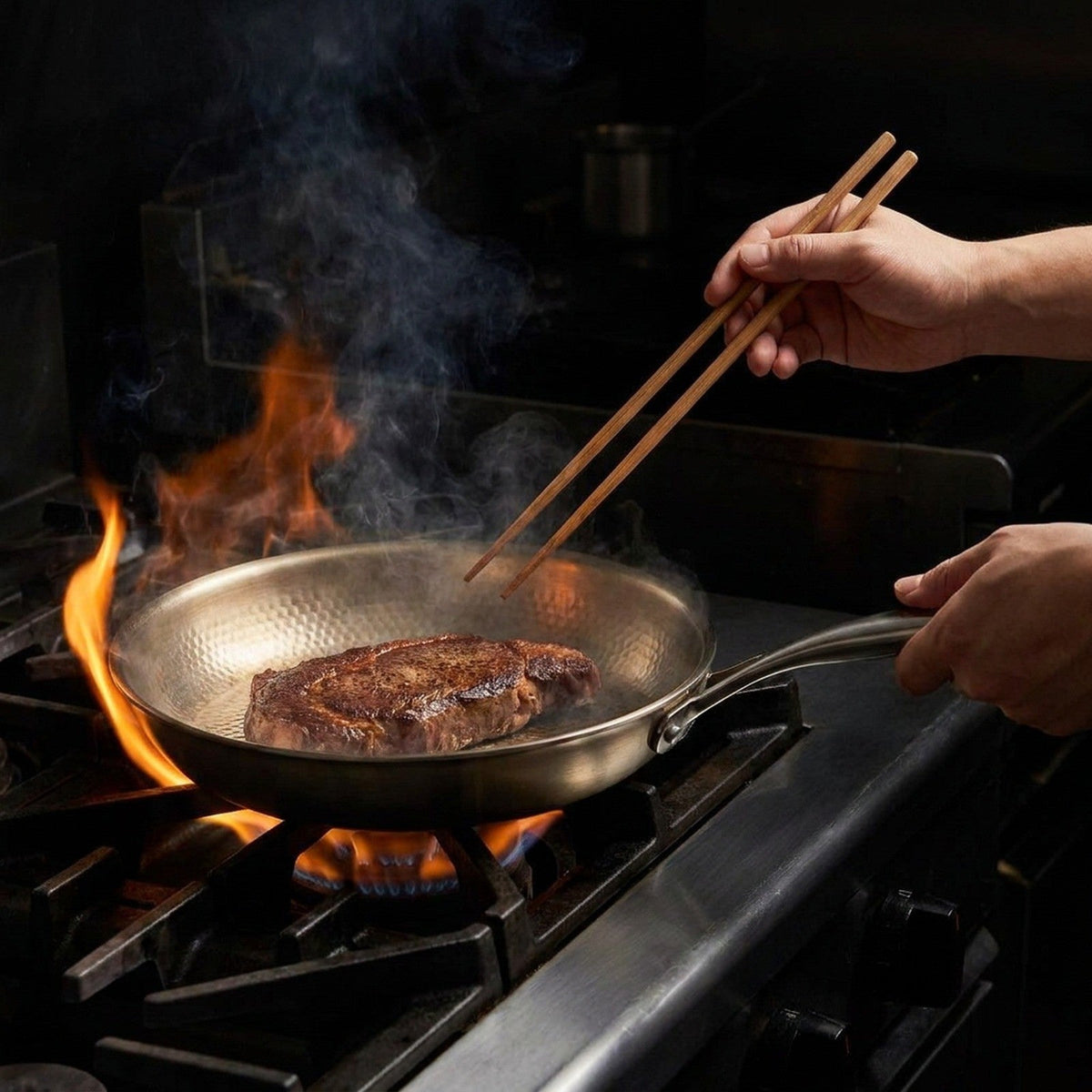 Hatori Komyo titanium frying pan