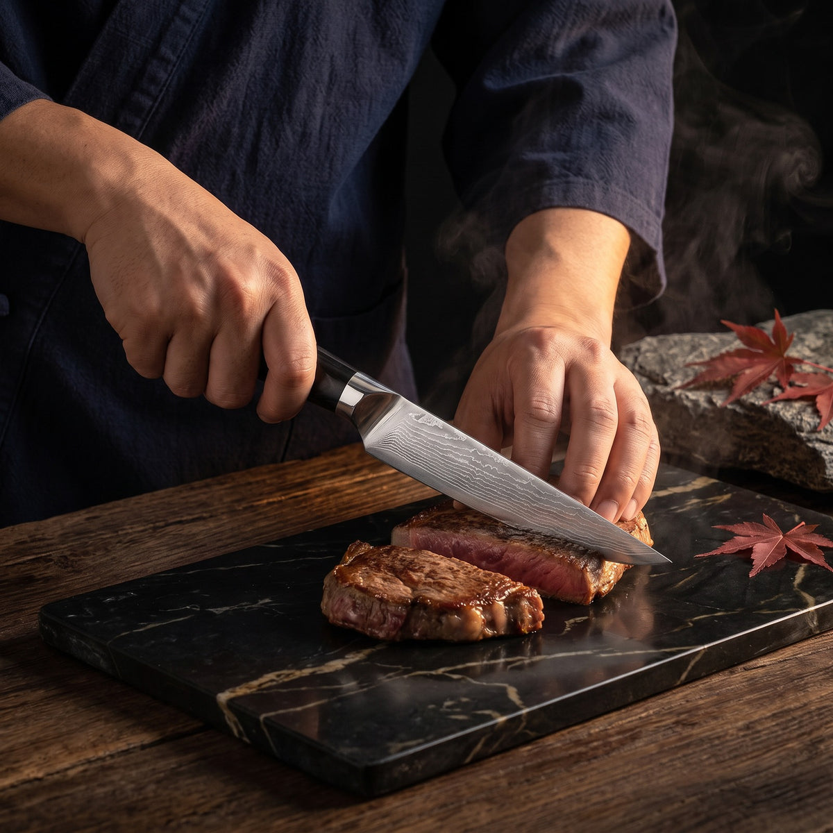 Hatori Kokuyō 黒曜 Series – Damascus Steak Knives, Set of 4, in use