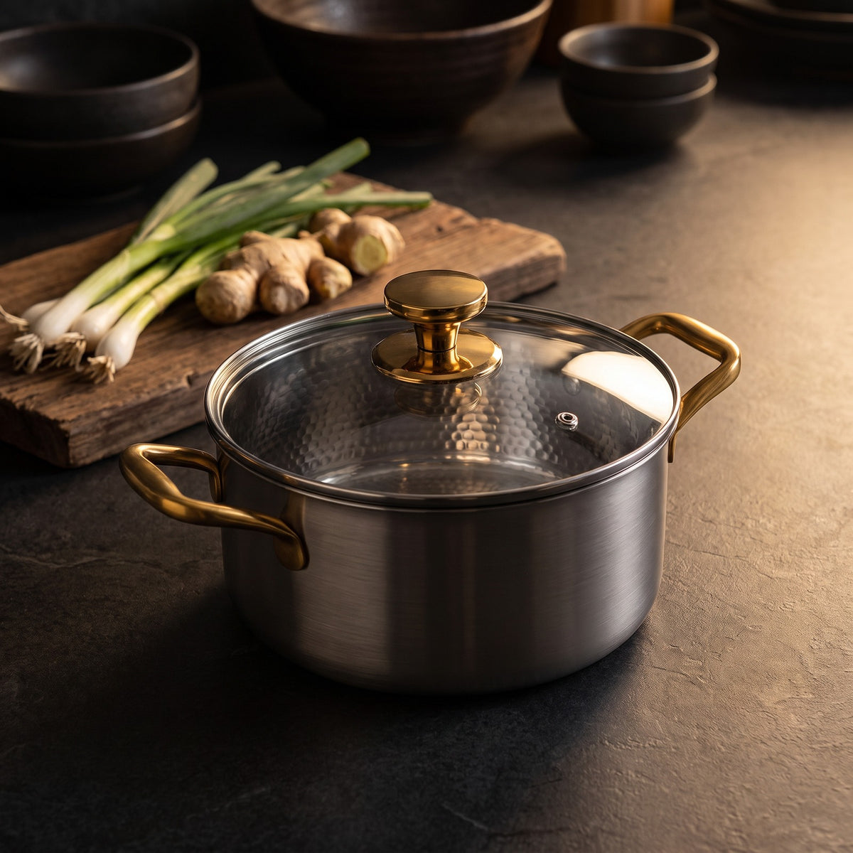 Hatori Kōmyō 光明 Kin 金 Edition – Titanium Cooking Pot with Lid, on the counter