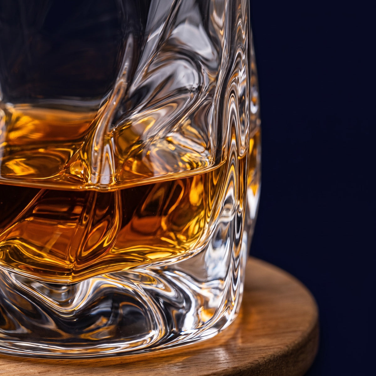 Hatori Kiriko 切子 Series – Twisted Crystal Whisky Glass, close-up