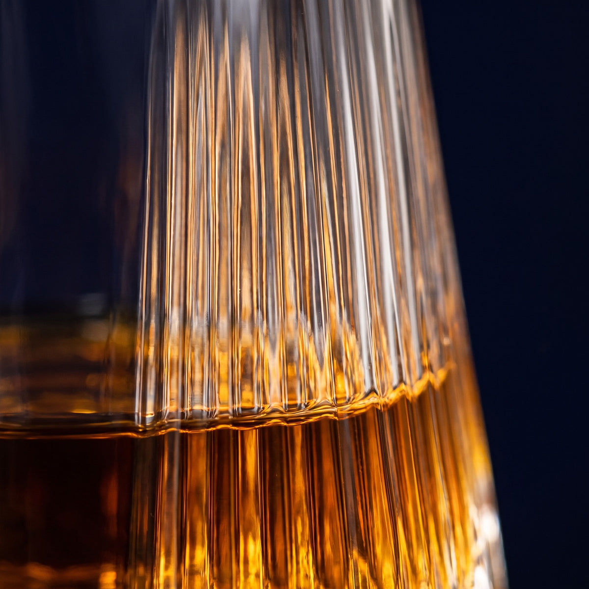 Hatori Kiriko 切子 Series – Cut Crystal Whisky Glass, close-up