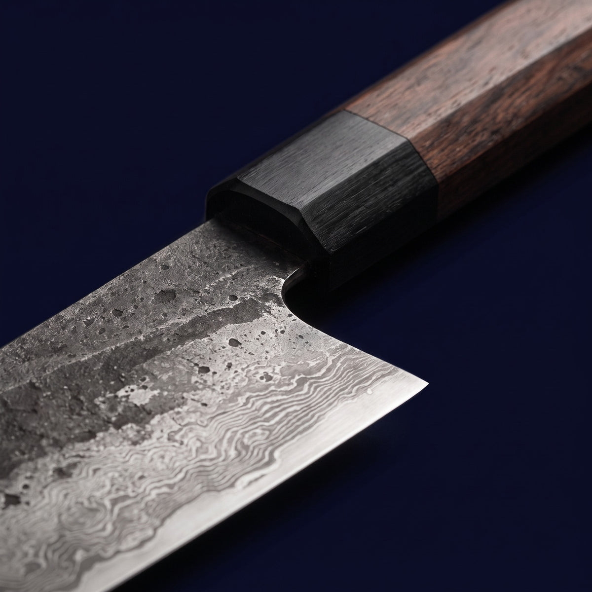 Hatori Tetsuboku 鉄木 Series – Kiritsuke 21.5 cm, close-up of the bolster