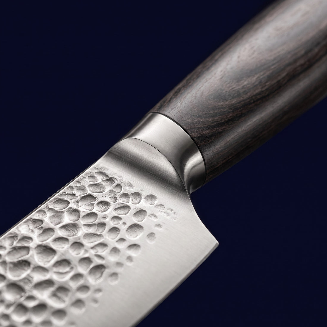 Hatori Mori 森 Series – Hammered Utility Knife 13 cm, close-up of the bolster