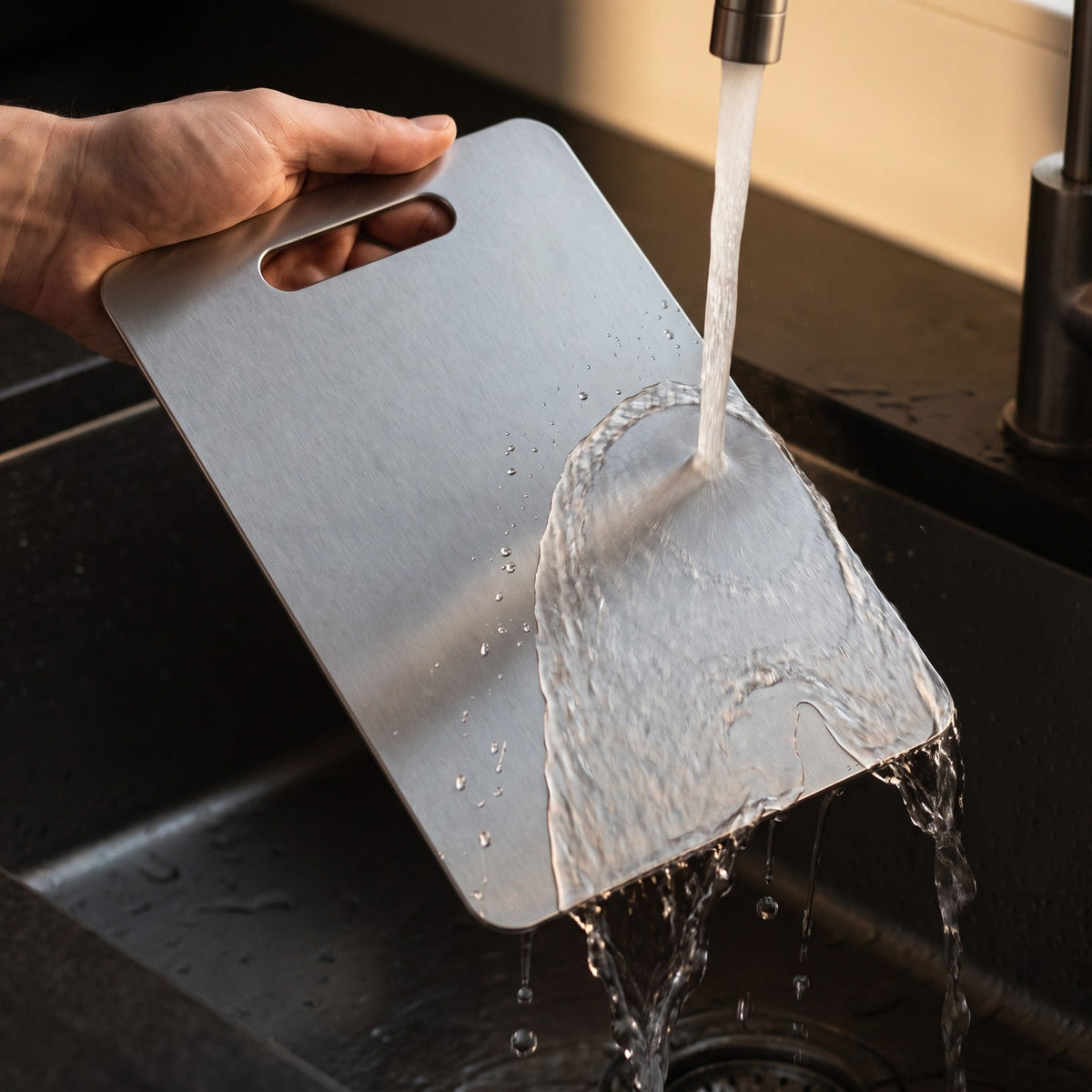 Hatori Kinzoku 錦属 Series – Titanium Cutting Board, serving