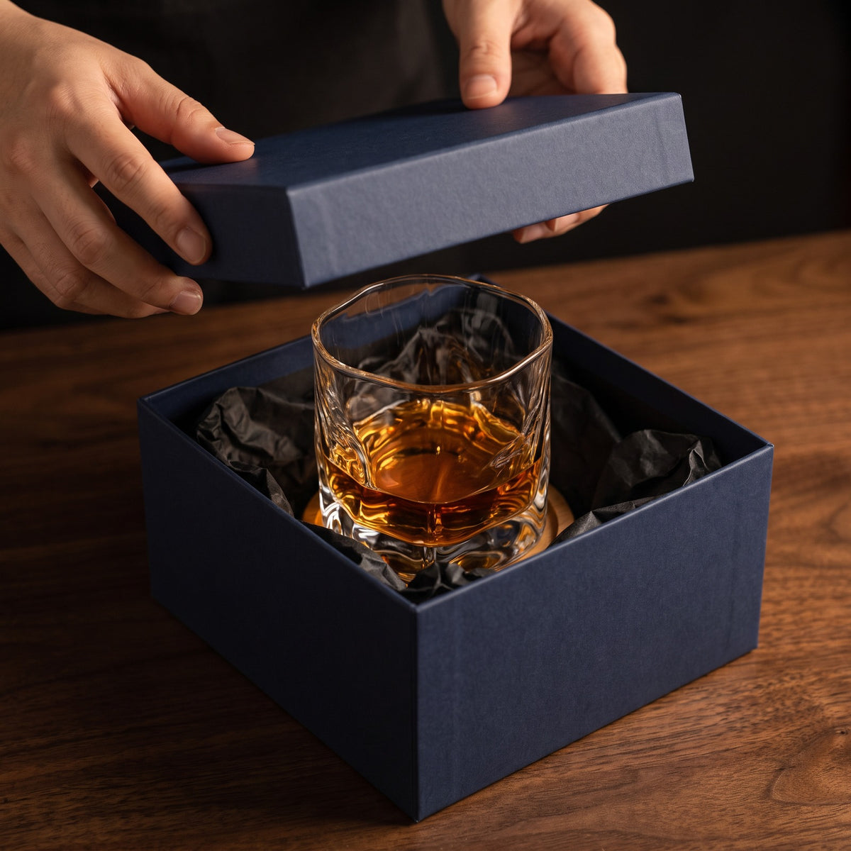 Hatori Kiriko 切子 Series – Twisted Crystal Whisky Glass, gift box
