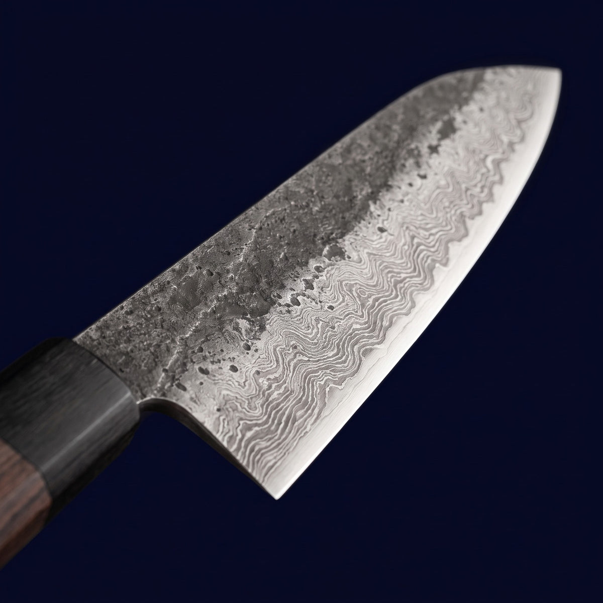 Hatori Tetsuboku 鉄木 Series – Kiritsuke 21.5 cm, blade pattern