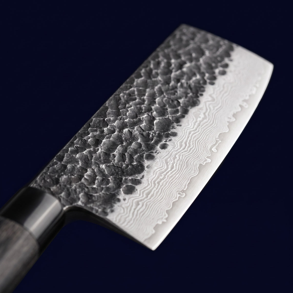 Hatori Tsuchime 槌目 Series – Hammered Vegetable Knife 18 cm, blade pattern
