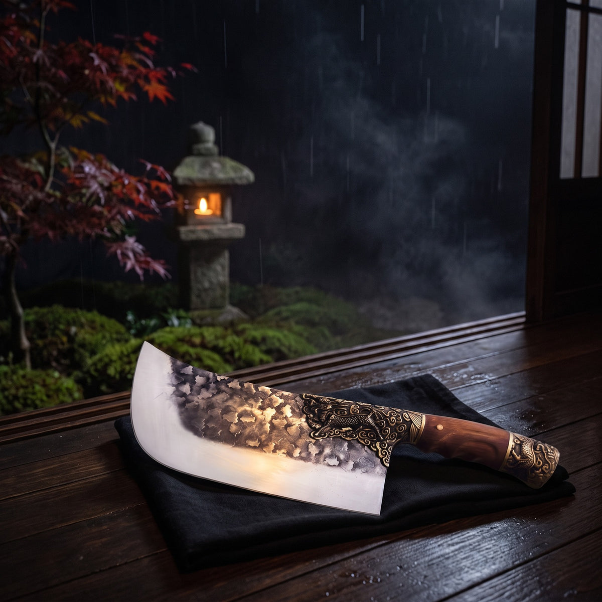 Hatori Ryūjin 龍神 Series – Dragon Cleaver 21.5 cm, in the garden