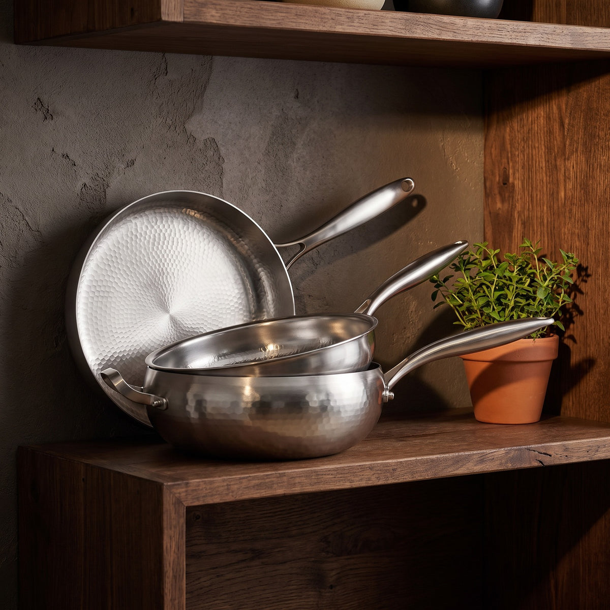 Hatori Kōmyō 光明 Series – Premium Cooking Set, 3 Pieces with 2 Lids, on the shelf