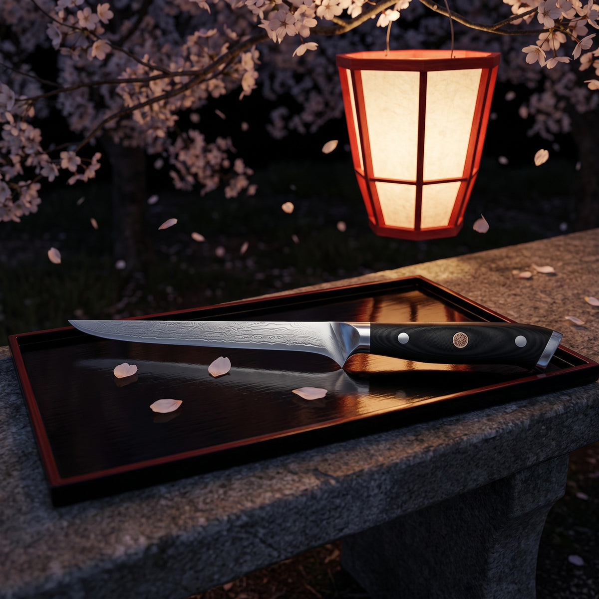 Hatori Kokuyō 黒曜 Series – Damascus Fillet Knife 20 cm, under the cherry tree