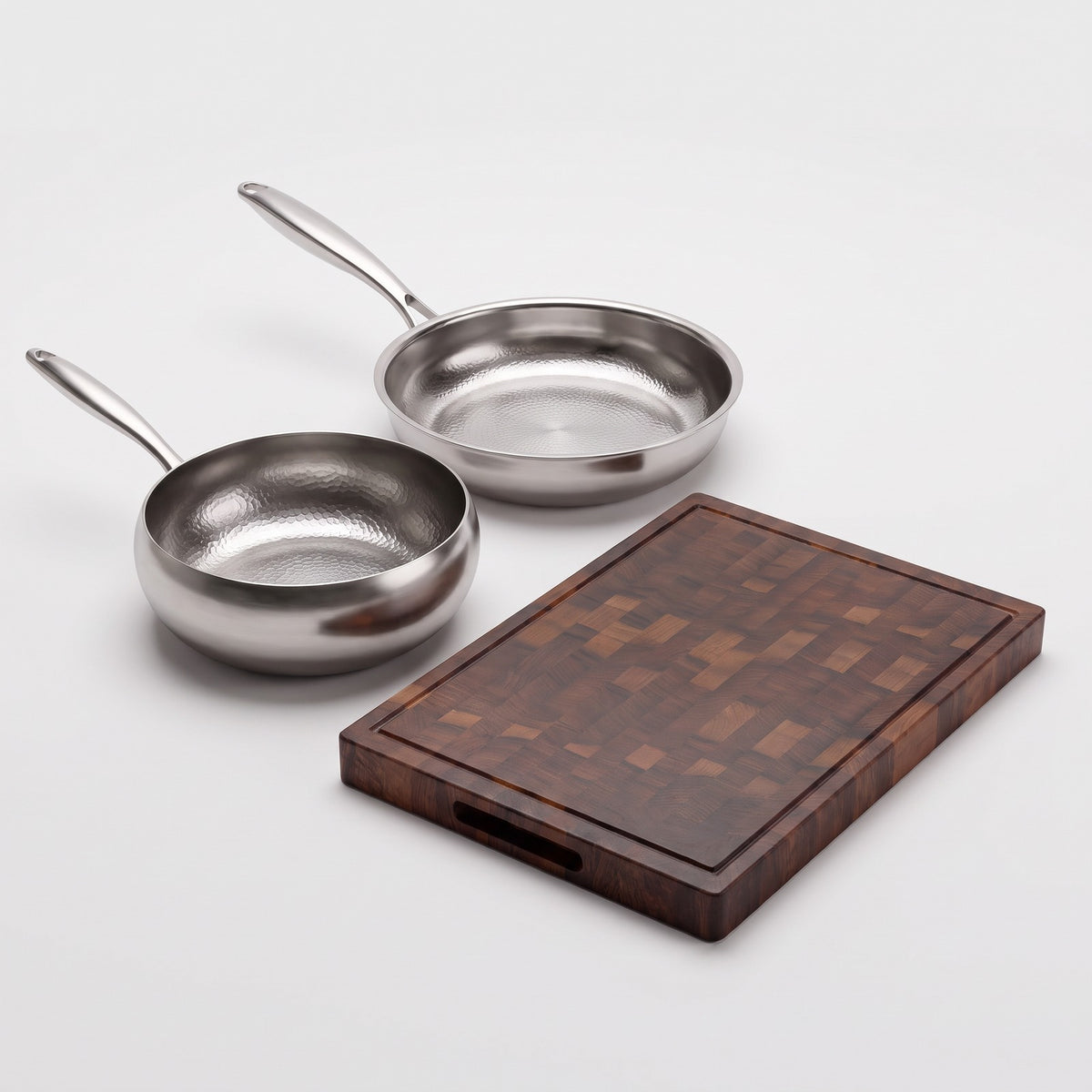 Hatori Kōmyō 光明 Series – Pan and Sauté Set with Walnut Board and Utensils, on light grey