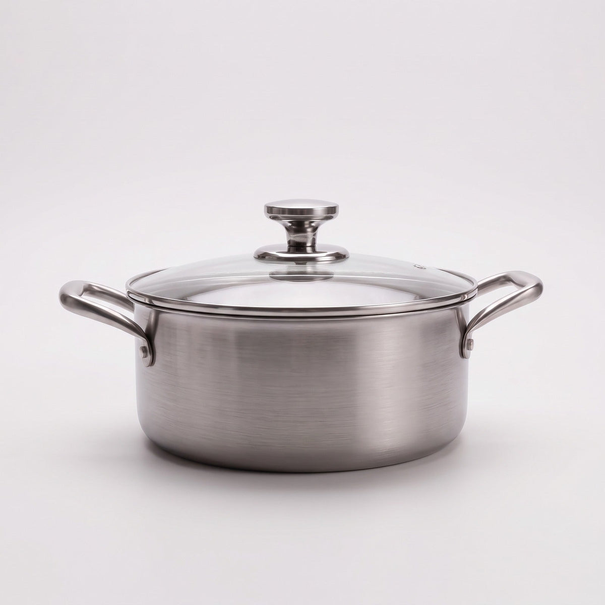 Hatori Kōmyō 光明 Series – Titanium Cooking Pot with Lid, side view